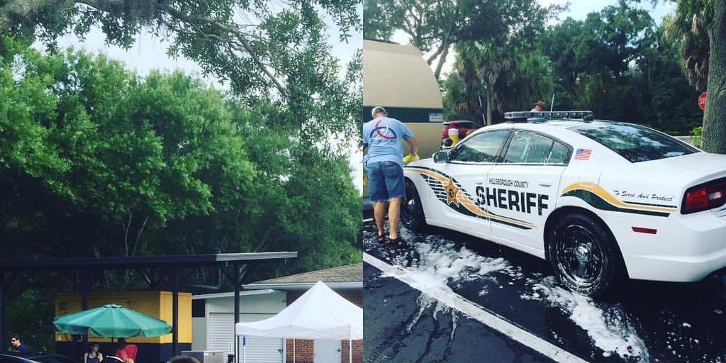 Page 2 Volume 12, Issue 6 Oakwood Cares Upcoming Events Wash Cars & Serve Lunch for our District 3 Sheriff's Deputies Saturday, March 25, 10 AM 2 PM Meet at Hillsborough County Sheriff's District 3