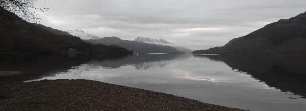 Just sitting on the shore of Loch Lomond and contemplating life.. Murray Stories For those who receive the Newsletter by email, here are three links to interesting stories about Murrays.