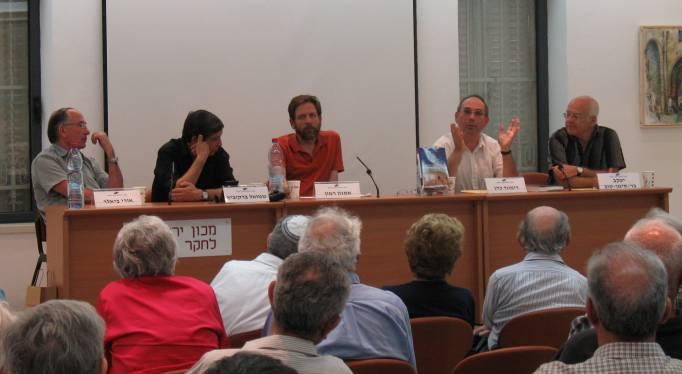 Conferences Three fascinating conferences drew diverse audiences to the institute: Between Church and Nation The seminar "Between Church and Nation" included a number of experts on the Christian