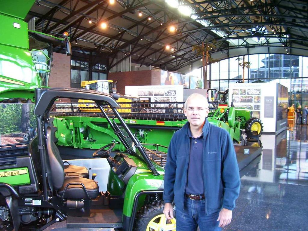 Naturally, we had to take in the John Deere building (museum?) in Moline Illinois.