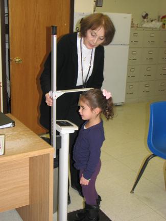 Page 21 of 22 In conjunction with health week, the Pre-Nursery classes visited the Health office at Hillel Yeshiva.
