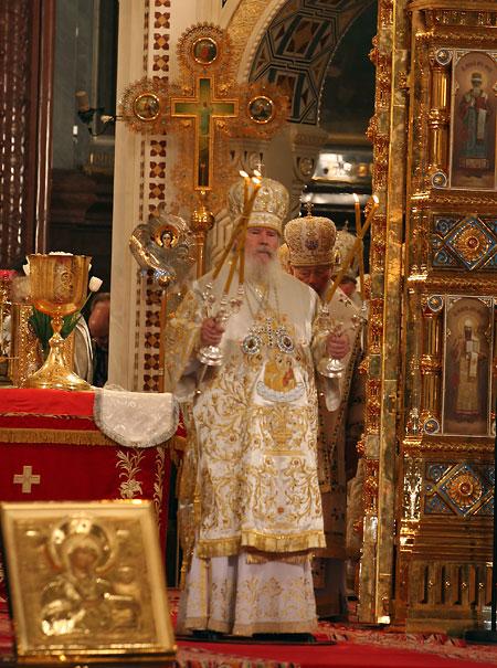 The signing of the Act of Canonical Communion symbolizes the return of the Russian Orthodox Church Outside of Russia into the fold of the Moscow Patriarchate and of the whole of the Orthodox world,