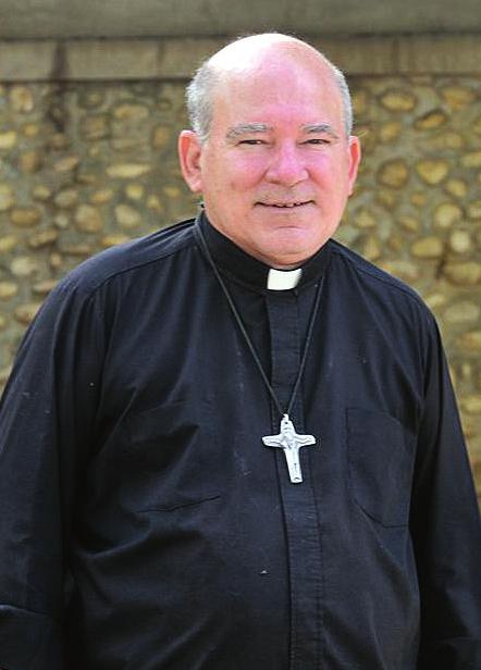A Letter from Father Glenn Meaux, FOUNDER OF KOBONAL HAITI MISSION Dear Friends, Thank you for considering a sponsorship for Cross Catholic Outreach s 3rd Annual Shine Your Light Gala!
