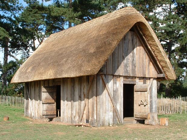 The Mead Hall Anglo-Saxon leaders or lords were expected to entertain their followers with feasts.