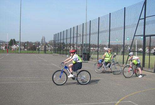 We started the day with lesson 1 at school. After that we got changed and went out to get our bikes.