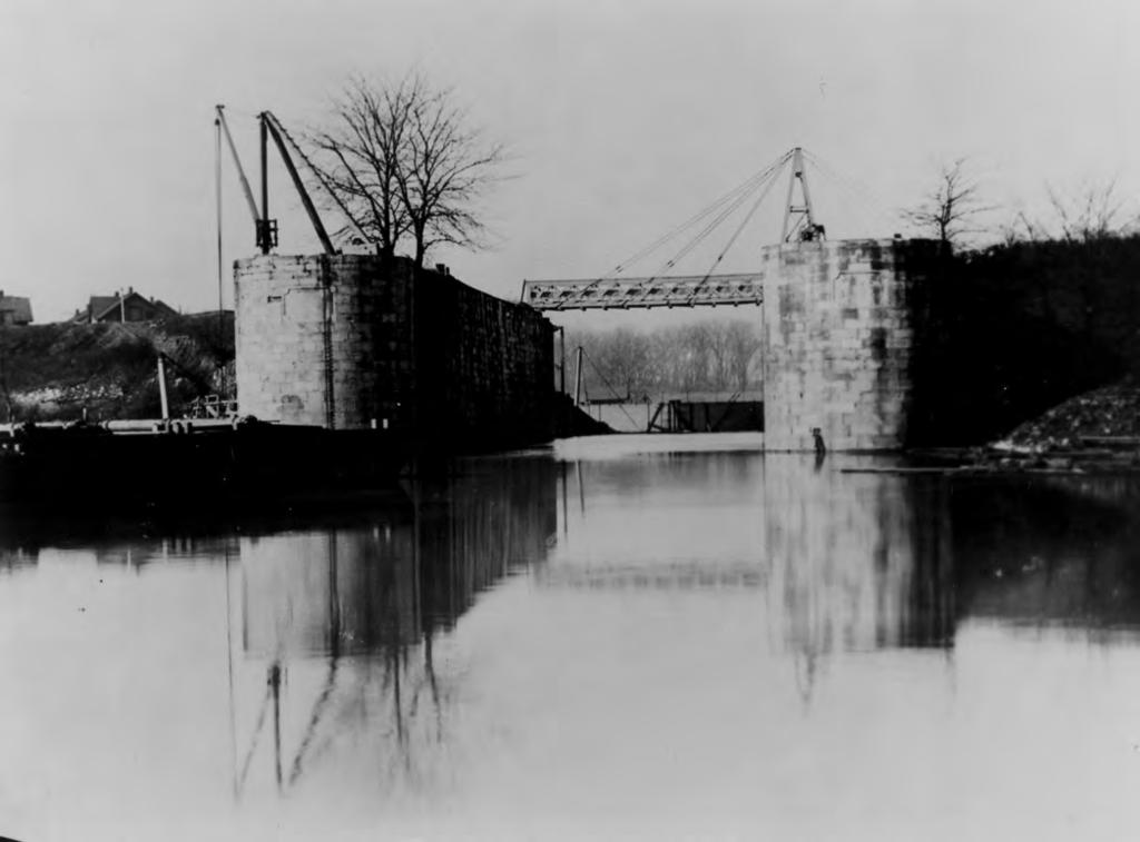 Triumph At The Falls: The Louisville and Portland Canal The guard gates at the head of the canal had a bridge that could be swung aside for boat passage.