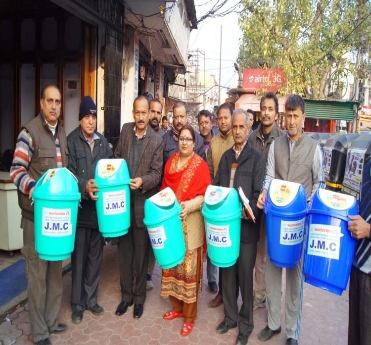 , Distribution of Dustbins by Continuing the efforts for the grand success of Swachh Bahart Mission today 18/01/2016 Sh. R.S. Jamwal, Joint Commissioner (A), JMC, Dr.