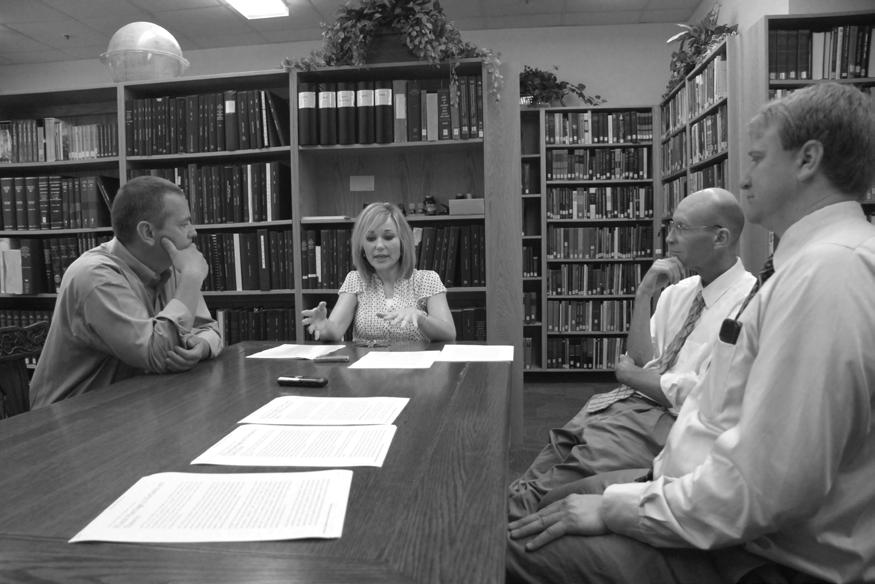 12 Religious Educator VOL. 17 NO. 1 2016 Discussing Difficult Topics: Plural Marriage 13 From left to right: Thom Wayment, Rachel Cope, Andy Hedges, and Gerrit Dirkmaat.