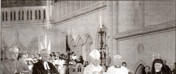 V-2 Sect vs. C. Church on partaking in non-catholic worship 236 Benedict XVI praying ecumenical Vespers on Sept. 12, 2006.