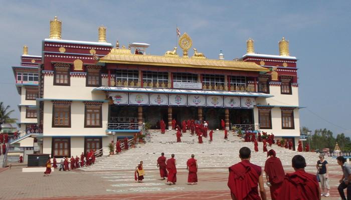 The monastery was named Sera which means wild rose in the Tibetan language, because the hill behind it was covered with wild roses in bloom when the monastery was built.
