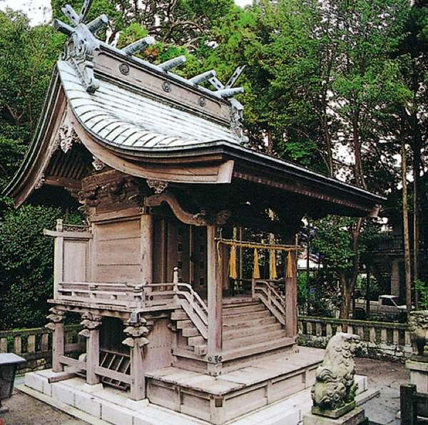 JAPANESE ARCHITECTURE: SHINTO SHRINES Shinto: Indigenous religion of Japan. Literally Way of the Gods.