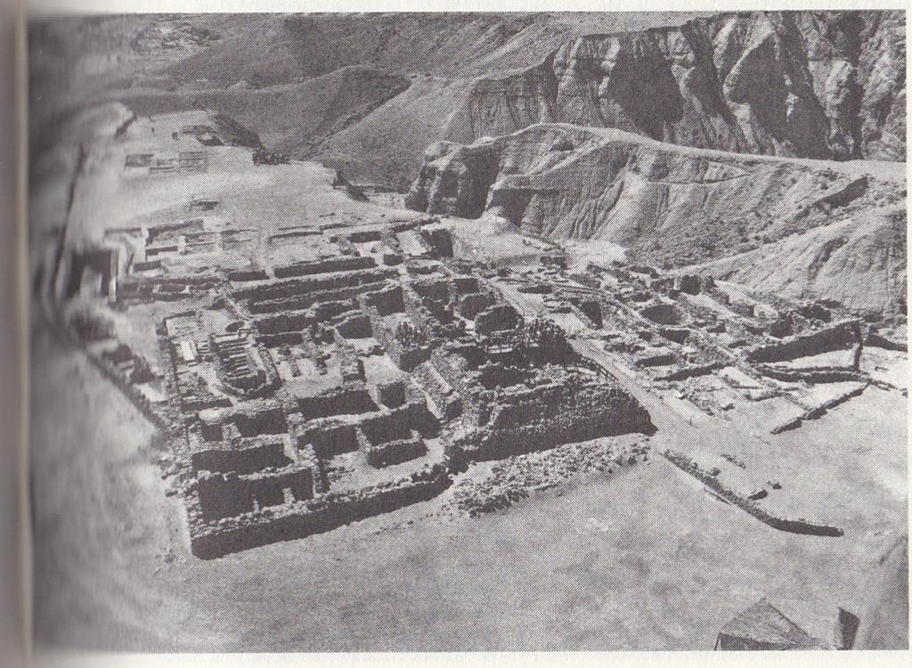 Aerial view, looking south. The original fort predated the Babylonian exile.