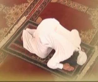 Prophet (s) s prayer as recorded in Sunnah (ahadiths) Page 6 of 12 prostrations, he placed both his hands on the ground with the forearms away from the ground and away from his body, and his toes