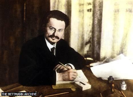 Leon Trotsky I INTRODUCTION Leon Trotsky Leon Trotsky led the revolution that brought the Bolsheviks (later Communists) to power in Russia in October 1917 and subsequently held powerful positions in