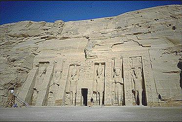 These two temples are located near the southern border of ancient Egypt, 300 kilometers south of Aswan approximately 1000 kilometers from Cairo.