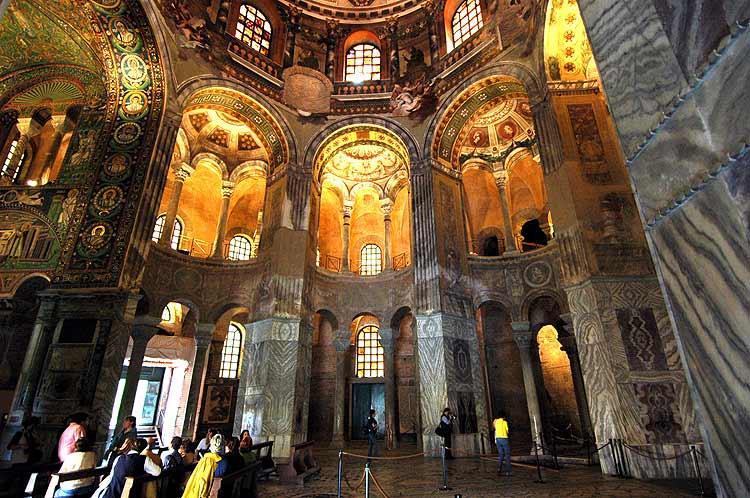 Church of San Vitale, Ravenna, Italy (Byzantine, 526-547 CE) http://www.paradoxplace.