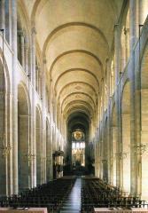 St. Sernin: nave and plan Source: 3 Apocalyptic Christ Moissac,