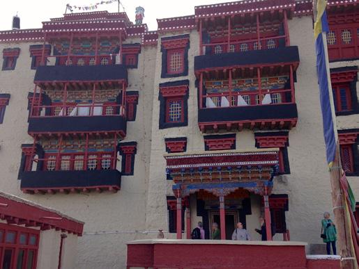 Day 4 This morning we have a tour of the amazing Stok Palace followed by a visit to Stakna Monastery & Sindhu Ghat.