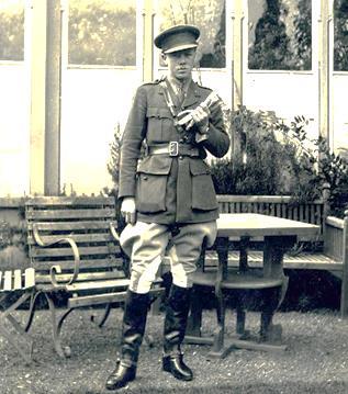 Wellington Year Book 1918 continues: He served with the 10 th Reserve Regiment of Cavalry in Dublin and in the West at the time of the Irish Rebellion.