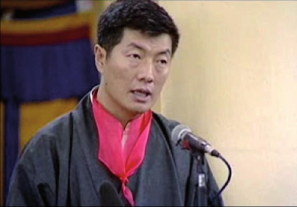 Lobsang Sangay takes oath of office as Kalon Tripa of the Central Tibetan Administration Cop Screengrab via UStream In this issue : 1.