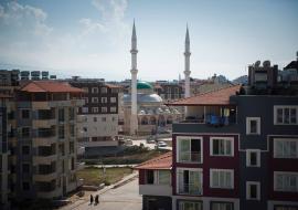 Since the start of the revolution and the ensuing persecution and bombing campaigns, Gaziantep has become home for about half a million Syrian expats and refugees who have turned the city into a