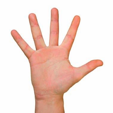 Eriline laps käte ja sõrmede liigutused täiskasvanut jäljendades (nt. rusikas käega teise käe peopessa koputamine, sõrmede tervitamine jne.