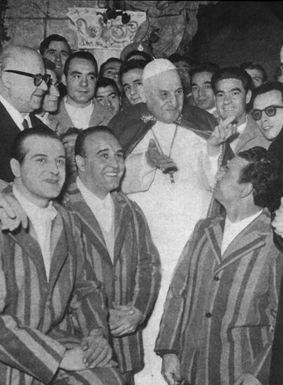 Visiting Prisoners in Regina Coeli On December 26, 1958, he visited prisoners in the Roman prison of Regina Coeli, telling them: "You can not come to me, so I come to you.