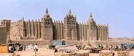 Mali s Golden Age Under Mansa Musa Lead Mali to a Golden Age Commissioned great mosques to be built in Timbuktu, Mali s capital, and other Mali cities.