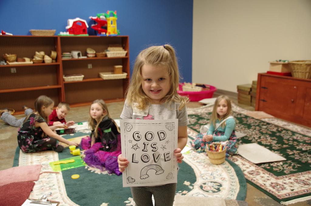 THREE S FOUR S Connection Points: God made me, God loves me I am beginning to recognize Bible stories and symbols of faith Guided play helps me learn about and appreciate others I am learning about