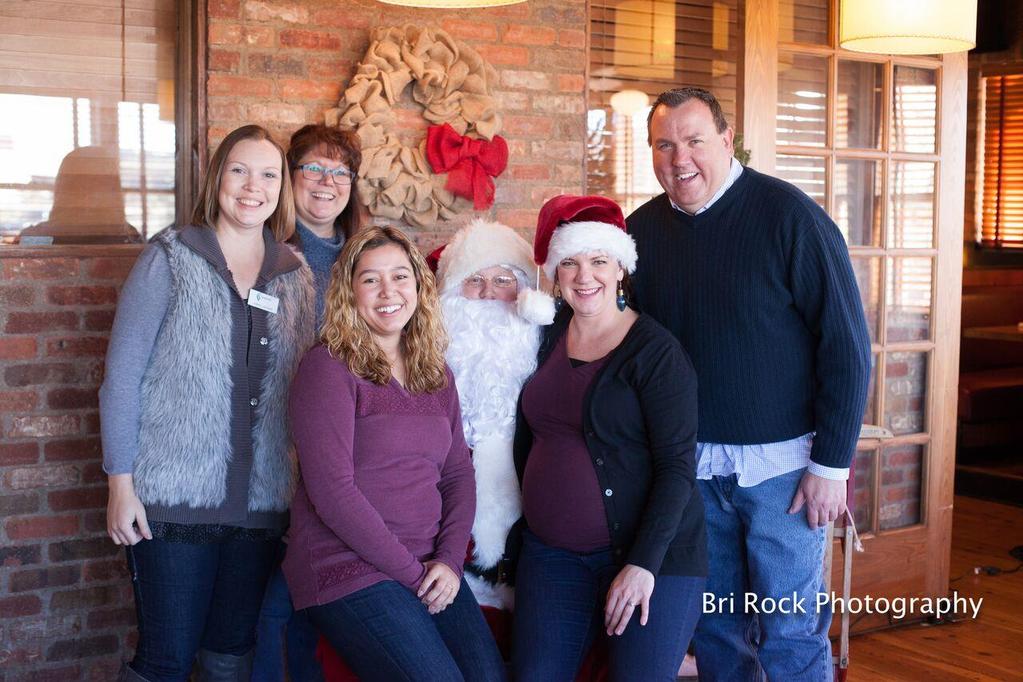 LEADERSHIP AURORA CLASS OF 2016/2017 Issue 3 Behind the Scenes 12/8/16 CITY OF AURORA-BEHIND THE SCENES IN THIS ISSUE Breakfast with Santa by Mandy Young A HUGE thank you to everyone who came out to