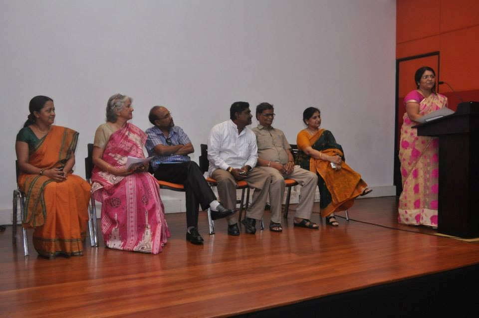 11 June Kavi Sammelan Indian Cultural Centre, Colombo organized Kavi Sammelan for the teachers and the students learning Hindi in Sri Lanka on 11 June at