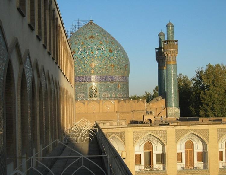 Muslim Mosques: Dome of this mosque in Isfahan, Iran