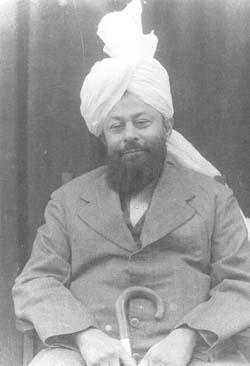Early History Ḥadhrat Mirza Mahmud Ahmad, Khalifatul Masih II (may Allah be pleased with him) (1889-1965) formed a number of auxiliary organizations to promote the spirit of moral excellence of the