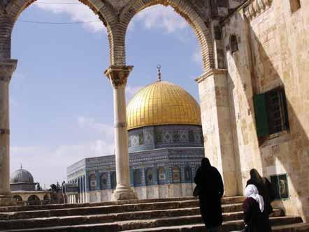 Rose Guide to the Temple THE TEMPLE MOUNT TODAY Following World War I, the Ottoman Empire collapsed, leaving the British Empire in control of the Holy Land.