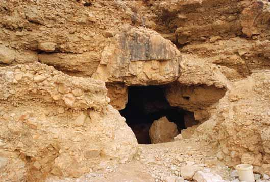 Rose Guide to the Temple The Temple Scroll The Qumran community, known primarily for leaving us the Dead Sea Scrolls, was a Jewish sect established in the second century bc off the shore of the Dead