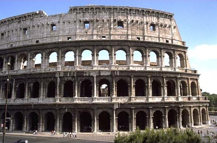 Roman Contributions Art/ architecture: b) Coliseum Site of thousands of free