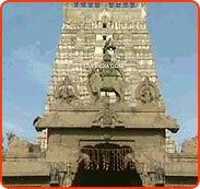 The lingams are housed in the inner section of the Ramalingeshwara. High walls enclose the temple, forming a rectangle with huge pyramidal gopura entrances on each side.