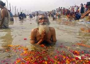 pilgrims come to bathe, scatter ashes of dead at sacred site of Varanasi they gather
