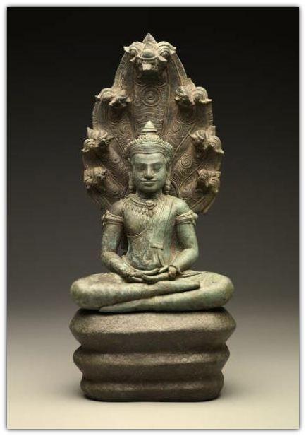 A story is told that four weeks after Gautama Buddha began meditating the heavens darkened, for seven days it rained.