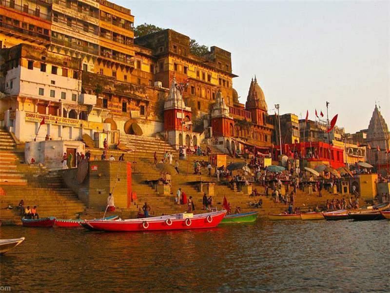 Page 9 of 34 3:30 PM 1 hr Visit the famous Bathing Ghats on the Ganges Ghats in Varanasi are riverfront steps leading to the banks of the River Ganges. The city has 88 ghats.