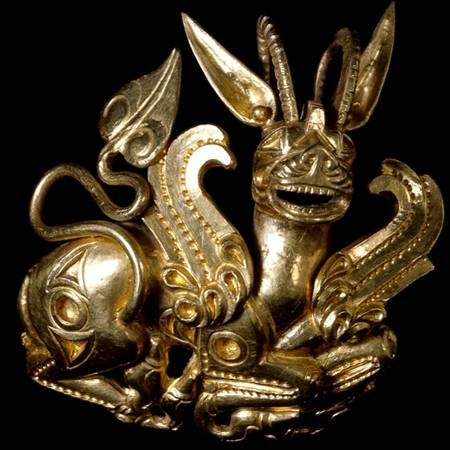 In usage (as with the soon to become Sassanian King Ardeshir I), the winged animal (ram/stag) sometimes appears at an intermediate