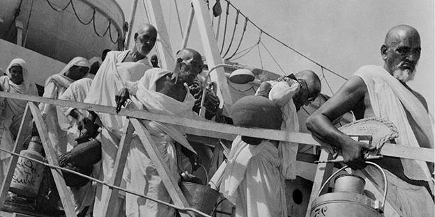 Hajj in 1860s: How the journey was for Indian pilgrims Hajj pilgrims from India disembarking at Jeddah, 1940. Picture for illustration purposes only.