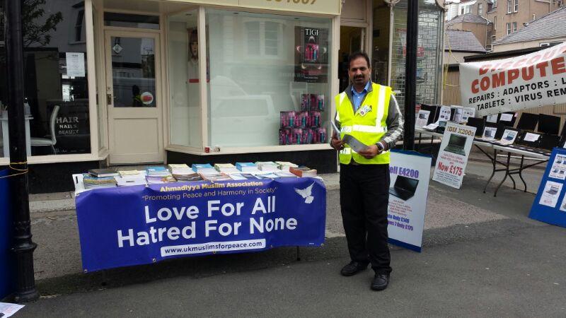 Tabligh Day with a Tabligh stall and distribution of around 100 leaflets and copies of the books Life of Mohammad and World Crisis and Pathway to Peace.