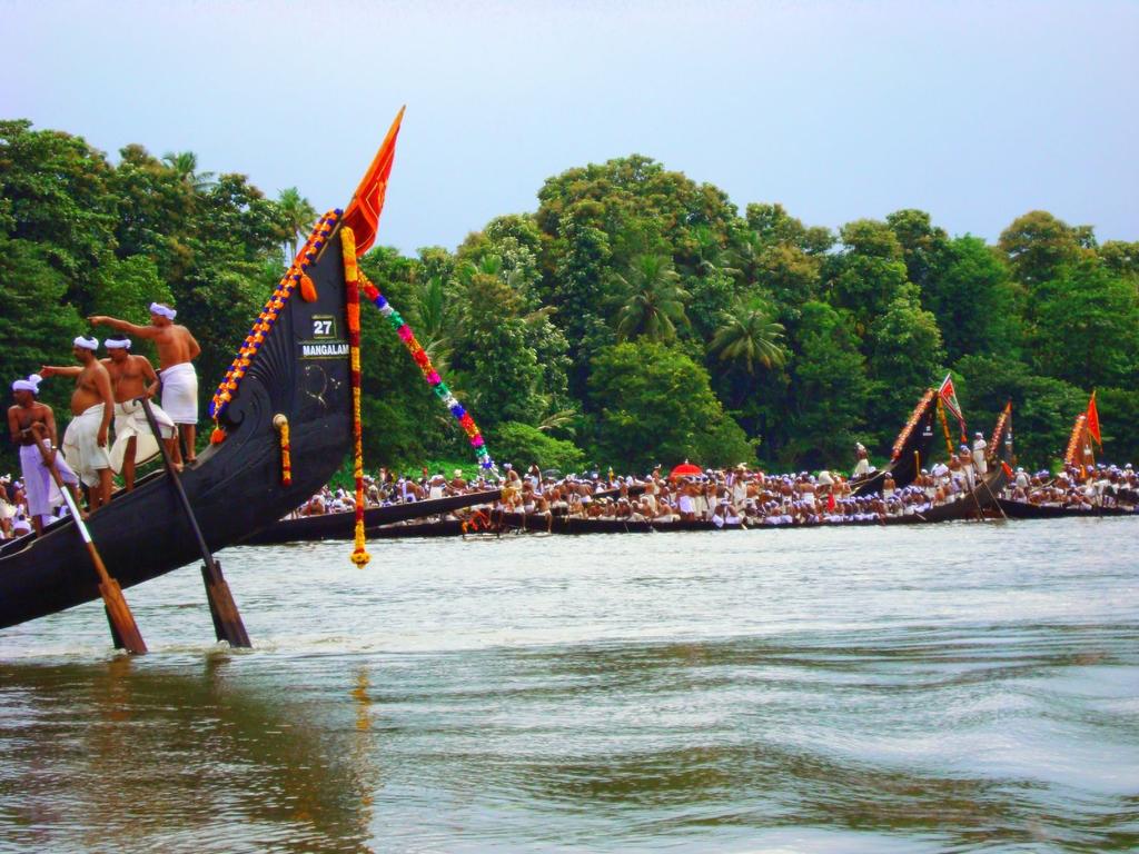 PRIDE OF ARANMULA Oldest Boat Feast in Kerala Aranmula boat festival is the oldest boat feast in Kerala.