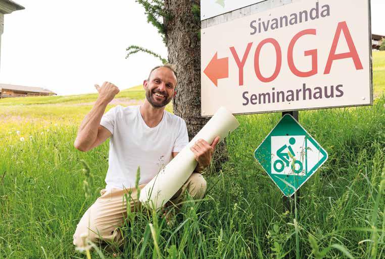 24 About Sivananda Yoga 25 AN INTERESTING THEME EVERY WEEK You can plan your yoga vacation around the dates that suit you and stay as long as you like.
