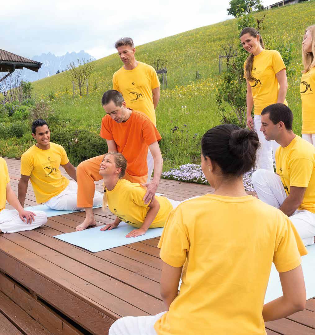 40 About Sivananda Yoga 41 INTERNATIONAL SIVANANDA YOGA TEACHERS TRAINING COURSES IN REITH, TYROL, AUSTRIA 20 years of on-site training experience Motivated, practising yogis International guest