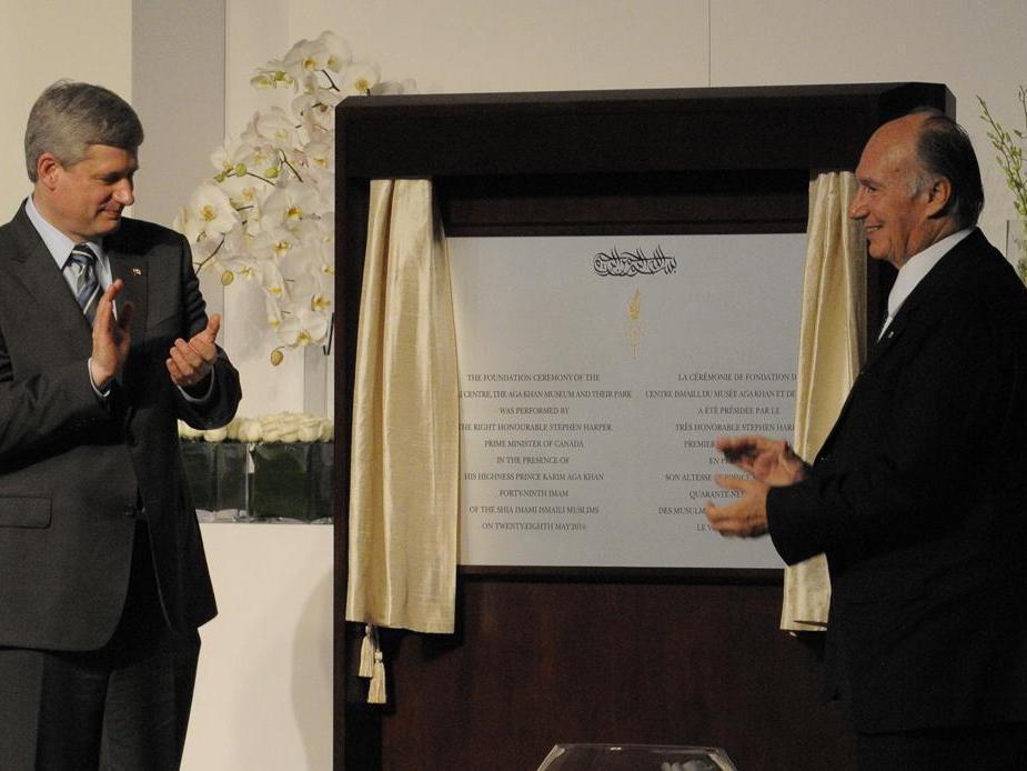 The plaque unveiled Prime Minister Stephen Harper and His Highness the Aga Khan unveil the plaque commemorating the