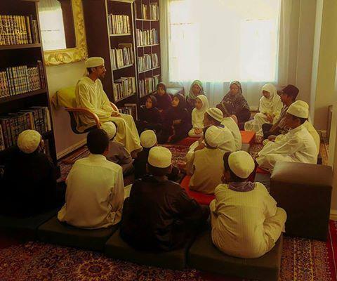 YOUTH MADRASAH Our approach seeks to unearth the purposes behind the forms and rituals, so as to produce students and scholars who can think independently and with confidence.