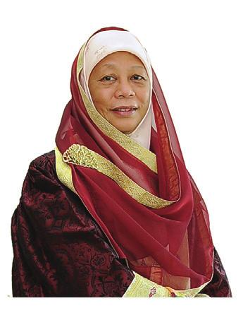 Pegawai-Pegawai Pengurusan Tertinggi Ra es Dr Hajah Masnon binti Haji Ibrahim Ph.D (Syariah dan Undang-undang), Universiti Malaya, Malaysia; M.