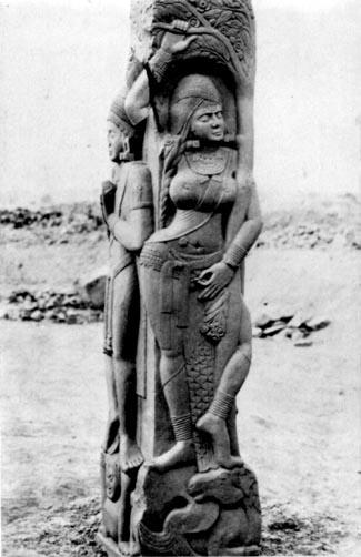 BUDDHIST The Yakshi In both Bharhut and Sanchi are standing male and female figures, some adopt poses of adoration with hands clasped
